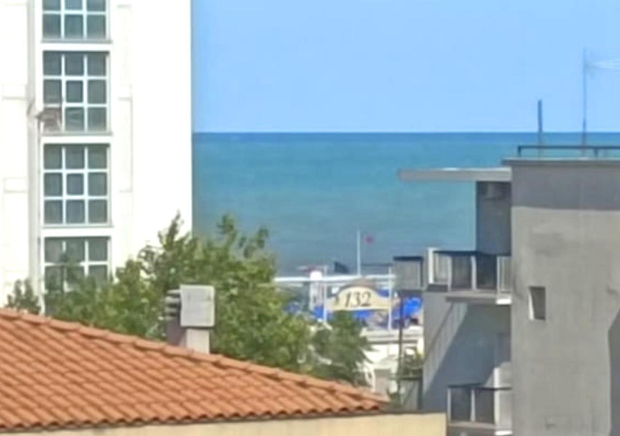 Hotel Cà Vanni Rimini Exterior foto